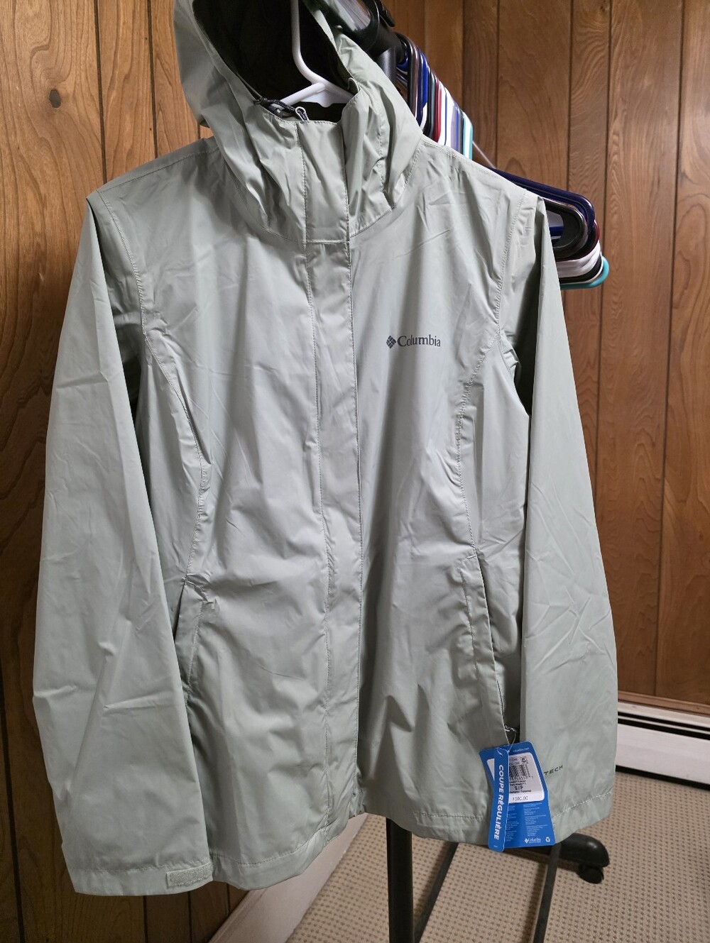 NWT Columbia Light Sage Omni-Tech Waterproof Jacket